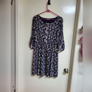 GILLI Black, Blue and White Floral Dress Size 2x